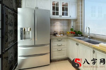 Refrigerator in the kitchen feng shui good