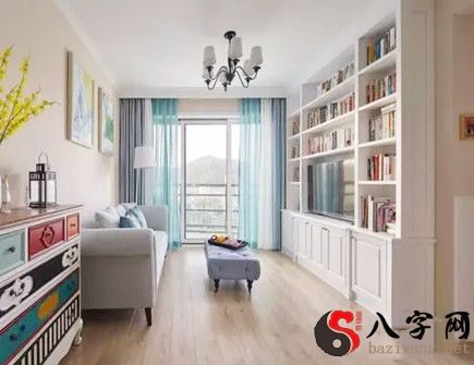 The feng shui of the bookshelf is good