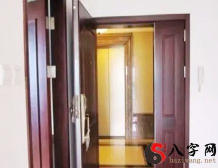 Door bad 11_copy.jpg
