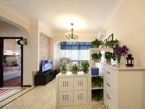 Is it good to open the door and see the living room feng shui